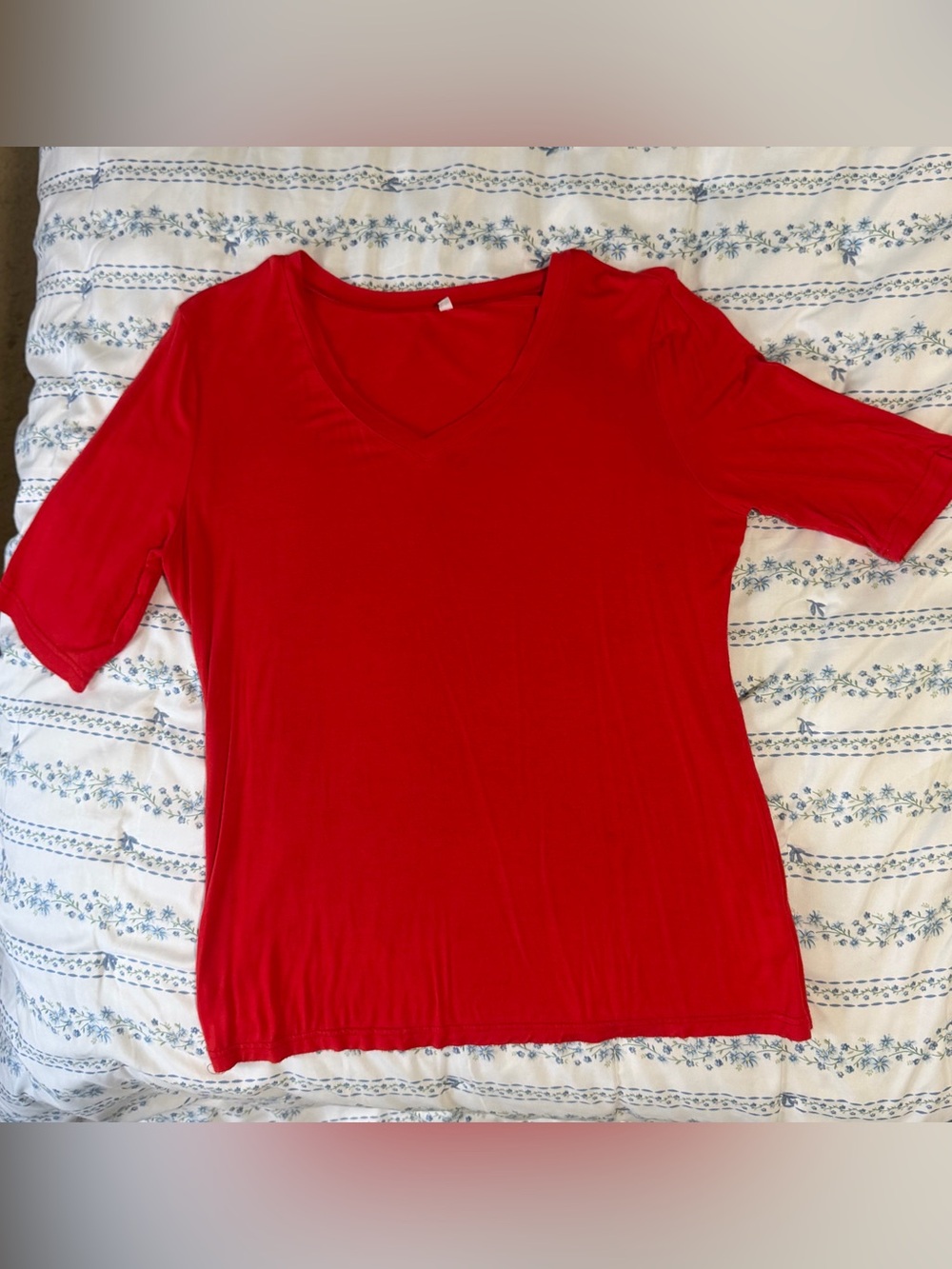 SHEIN Red V-Neck Long Sleeve Tee